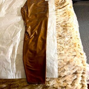 Good American Faux leather, skinny leggings.